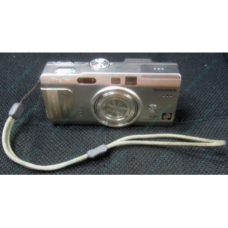 Фотоаппарат Fujifilm FinePix F810 (без зарядного устройства) - Новороссийск