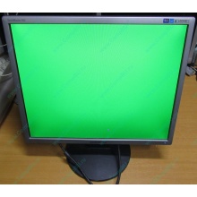 Монитор 19" Samsung SyncMaster 943N на экране малозаметные царапинки (Новороссийск)